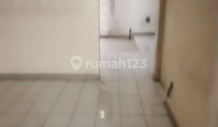 7X18 Unit House in Gading Serpong Sector with SHM
