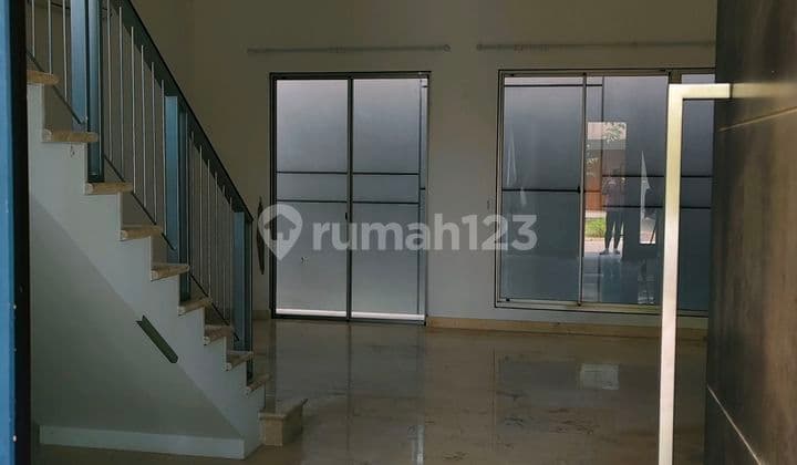 Disewakan Rumah Golf Island