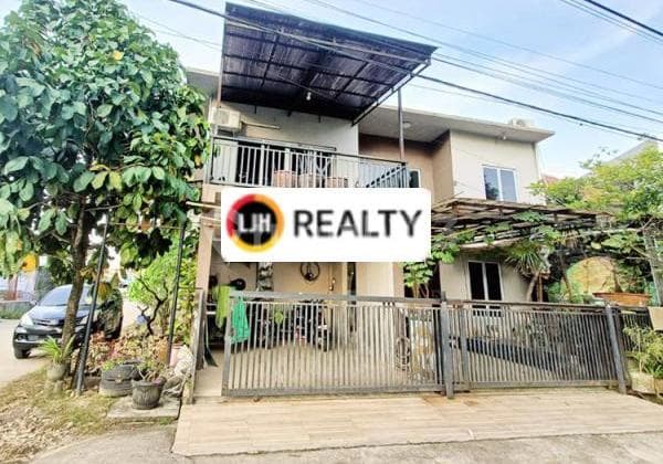 2-Story Hook House in Villa Pesona Asri Housing Complex