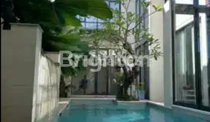 rumah mewah 3 lantai furnish di navapark bsd tangerang