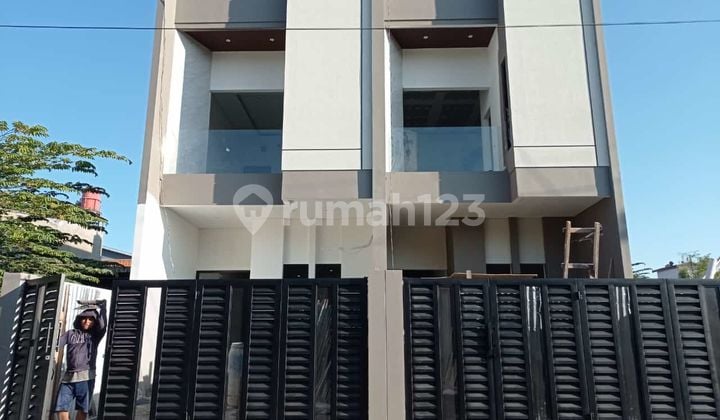 Dekat Ubaya Rmh Baru Gress, Dkt Rungkut Industri, Row 3 Mbl