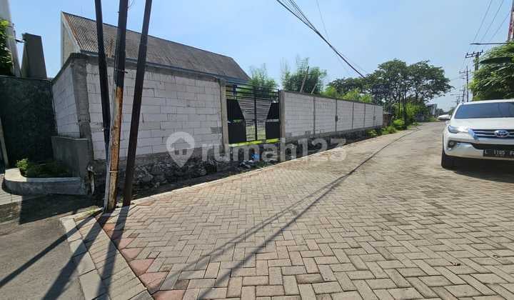 KAVLING KERTOMENANGGAL DKT TOL WARU SEBLH GEDUNG AVIANT