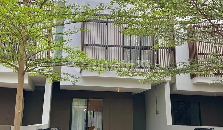Near Surabaya Center, Ngagel Jaya, Close to Airlangga University, Private Cluster 6 Units.
