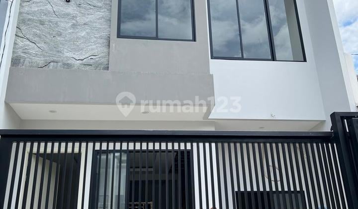 Row 4 Mobil Baru Dekat Merr Gress Galaxy Bumi Permai Araya