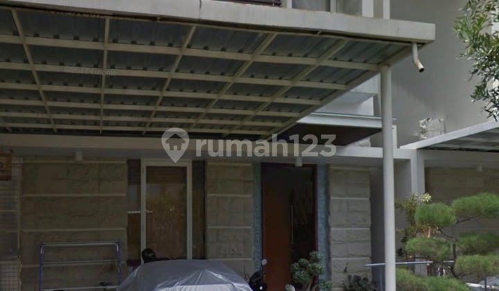 Bebas Banjir, Rumah, 2 Lantai, SHM, Dekat Tempat Wisata, Siap Huni,