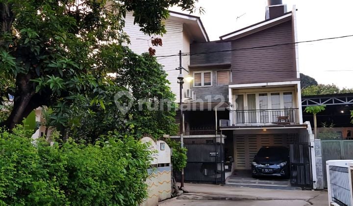 Rumah Cantik Siap Huni Strategis Dkt Tol Jatiwaringin Jakarta