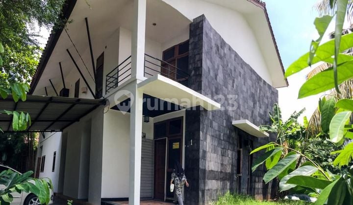 Rumah Hook Perlu Renovasi Atap Cluster Tuscany Garden Lippo Cikarang