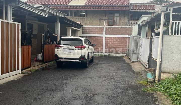 Rumah Terawat di Cluster Buah Batu Ciwastra Bandung