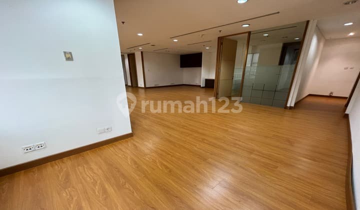 Disewakan Unit Kantor Menara Sudirman Jakarta Selatan