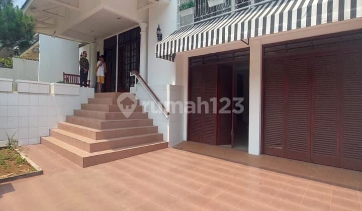 Rumah di Kavling DPRD Lebak Bulus, Jakarta Selatan