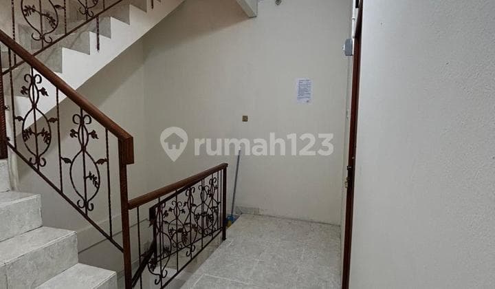 Dijual Rumah Kos-kosan Di Taman Sari Jakarta Barat
