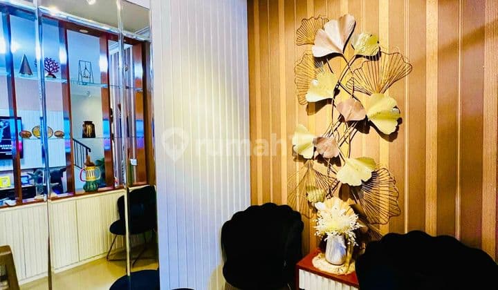 Rumah Cantik di Kota Wisata, Furnish