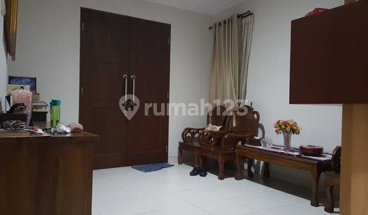 Hunian 2 Lantai di Kota Wisata, Lokasi Dalam Cluster