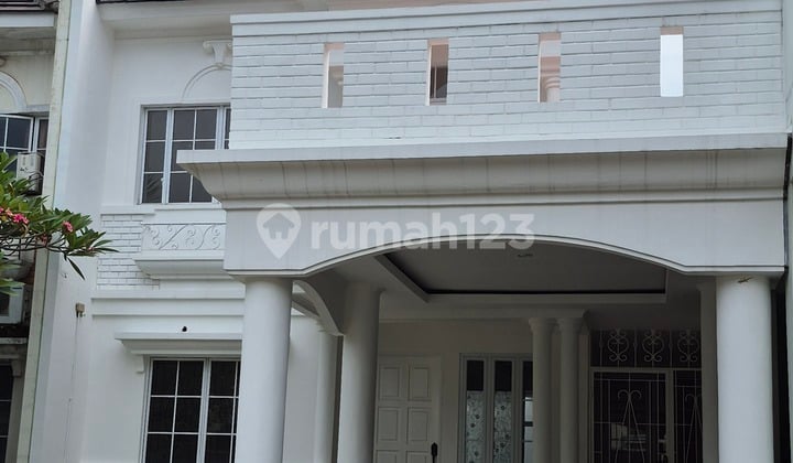 Rumah Siap Huni di Kota Wisata, Harga Menarik