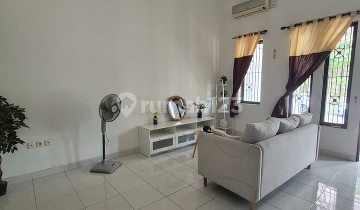 Rumah Di Legenda Wisata, Murah Dan Rapih