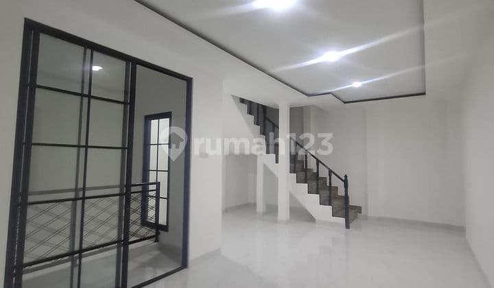 Rumah Di Legenda Wisata, Bagus Dan Siap Huni