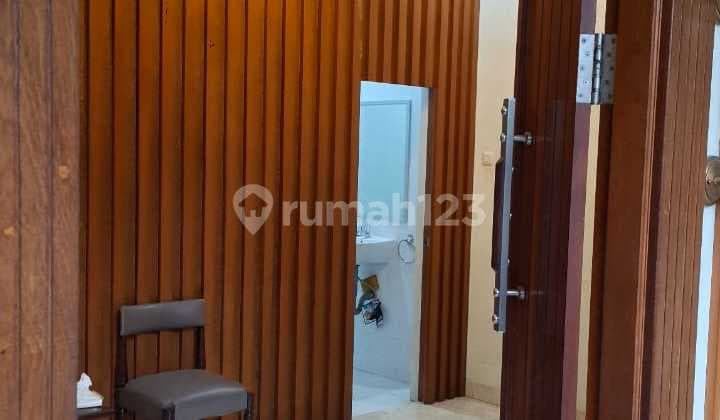 Rumah 2 Lantai di Raffles Hills