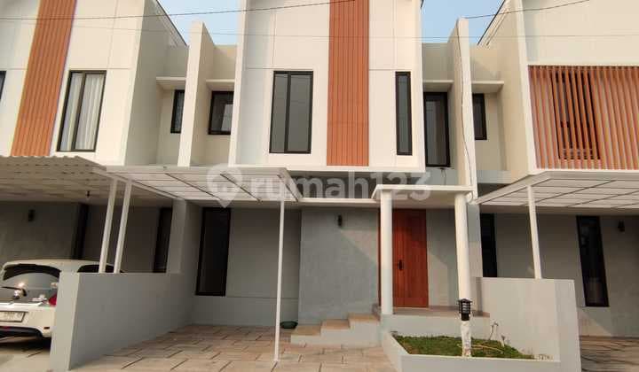 Rumah 2 Lantai di Jl.raya Mess Al Scandinavian Dekat Area Sekolah