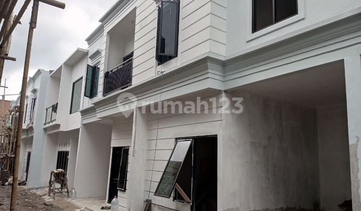 Rumah 2 Lantai di Jl Damai Srengseng Sawah Dekat Fasilitas Umum