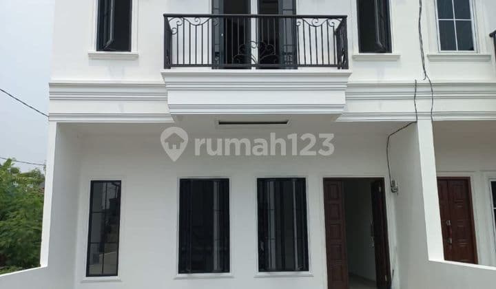 Rumah 2 Lantai di Jl H.Tabroni Kalimulya Dekat Sarana Umum