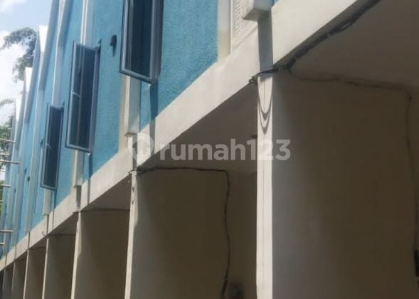 Rumah 2 Lantai di Kramat Jati Dekat Kawasan Bisnis dan Kuliner