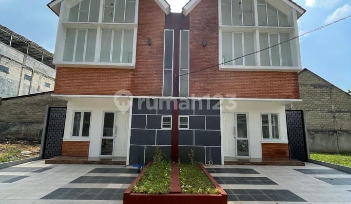 Rumah 2 Lantai Scandinavian Di Kalimulya Dekat Area Transportasi