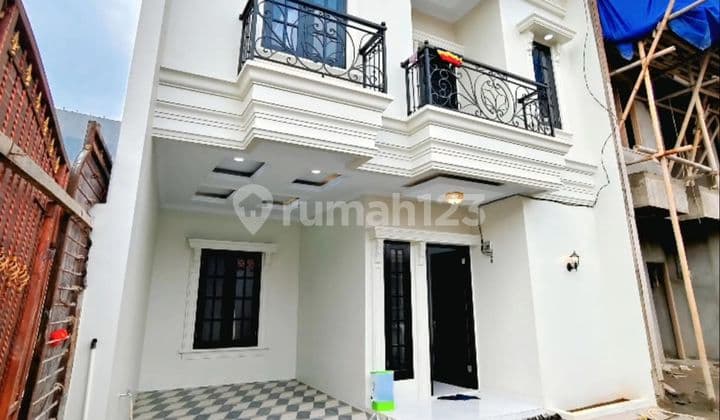 Rumah 2 Lantai Modern di Jl. Raden Sanim Dekat ke Pusat Depok