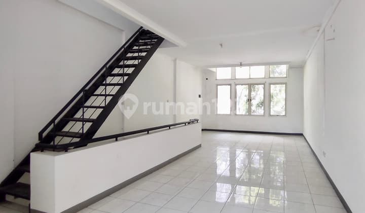 New Parahyangan City Shophouse in Favorite Cluster Bandung Good Freehold Title
