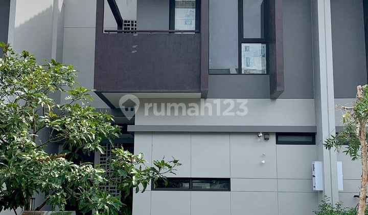 Rumah Bagus Cluster Flora, Summarecon Bandung