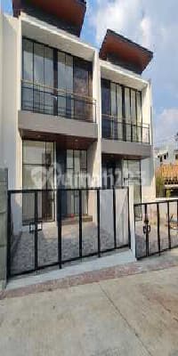 Rumah Setraduta Bandung, Dekat Tol Pasteur Smart Home Siap Huni