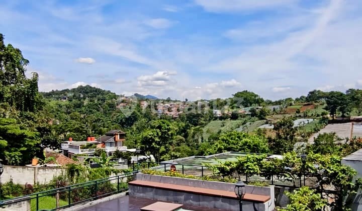 Villa Sayap Dago Buniwangi Lembang Bandung Siap Pakai