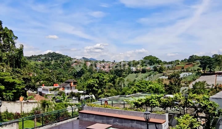 Villa Sayap Dago Buniwangi Lembang Bandung Siap Pakai