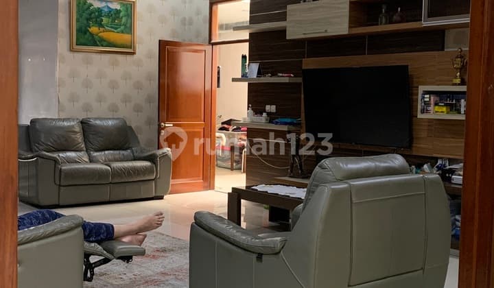 Rumah Taman Sakura Bandung Dekat Suju Caringin