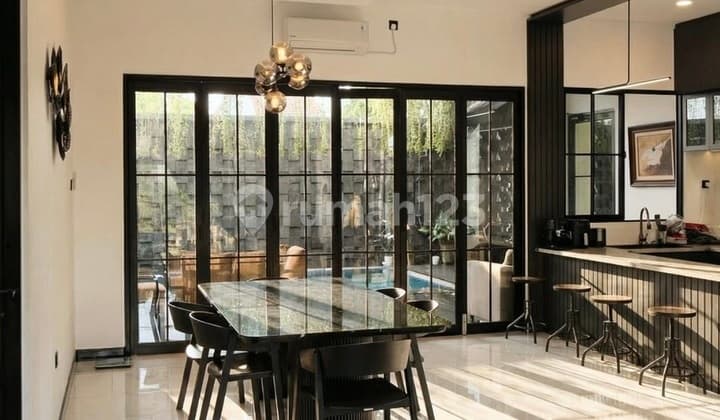 Dijual Cepat Rumah Mewah Anthea BSD Lokasi Strategis