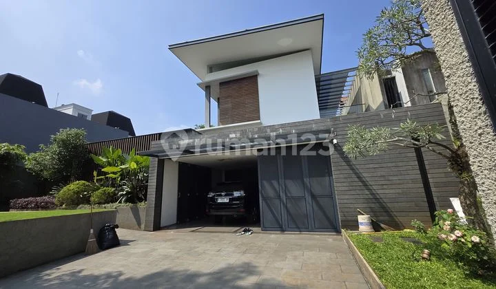 Dijual Premium House View Golf & Lake Paramount Hill