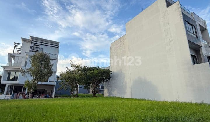 For Sale Rare Lake-Facing Lot Australia Ebony Green Lake City