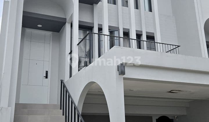 Jual Rugi Banget Murah Hoek Corner! Rumah Aether Greenwich BSD