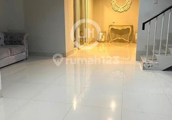 Rumah Cantik Siap Huni Citragran, Bekasi.