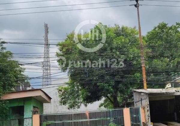 Tanah Luas di Jalan Raya Narogong.