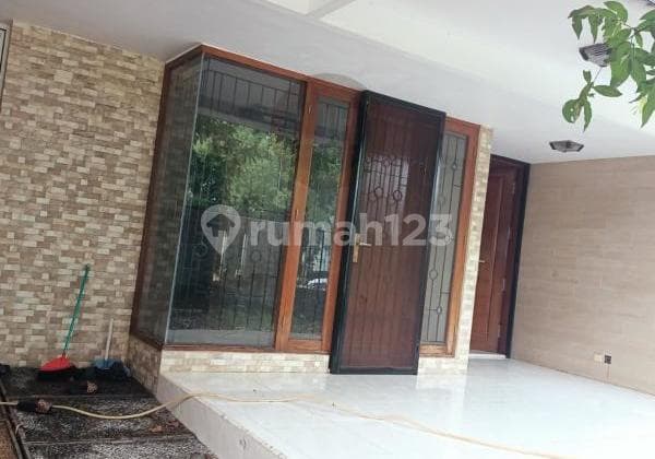 Rumah Siap Pakai Dalam Cluster Di Perum Citragran, Cibubur, Bekasi.