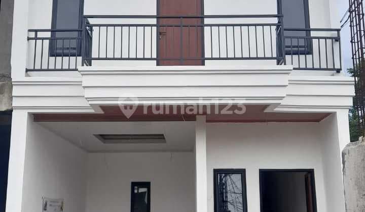Rumah Baru 2 Lantai Akses Mobil bisa KPR di Tanjung Barat Jaksel