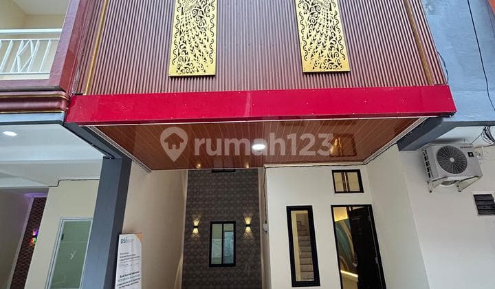 Rumah Baru Bagus Modern Pinggir Jln Angkot Bebas Banjir di Condet