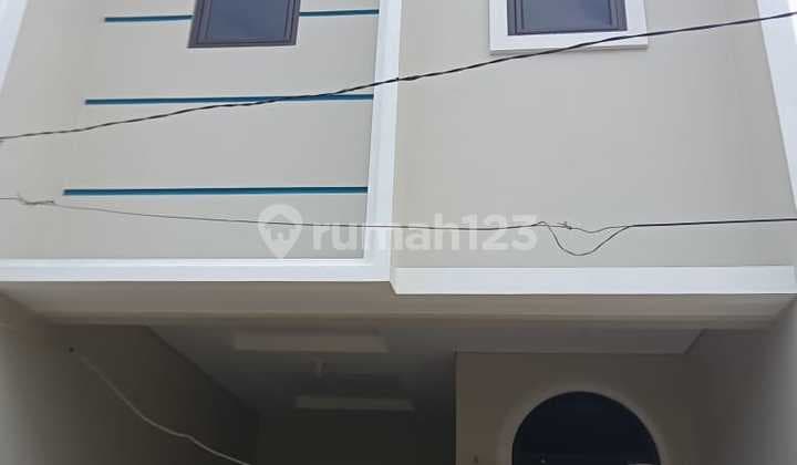 Rumah Baru Murah 2 Lantai Akses Mobil di Kampung Rambutan Jaktim