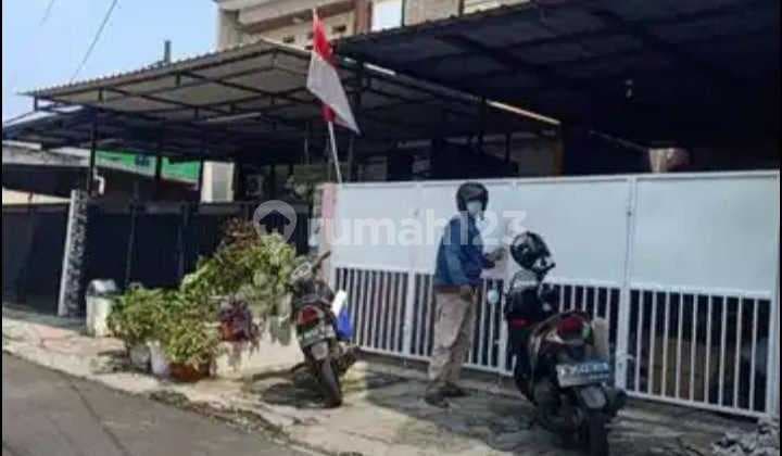 Rumah Secondary Murah 2 Lantai Akses Mobil di Ciracas Jaktim