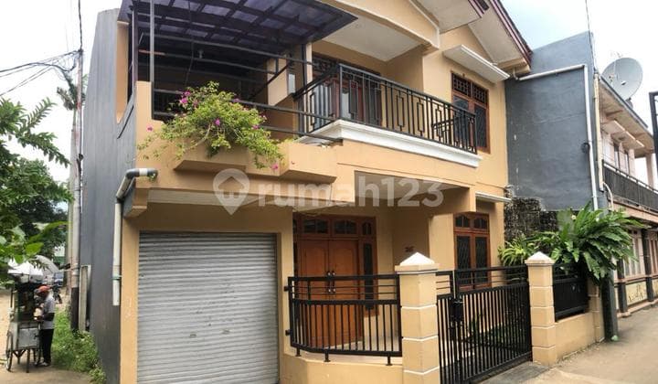 Rumah Murah Bagus Dua Lantai Akses Mobil Tanah Luas Di Pasar Rebo