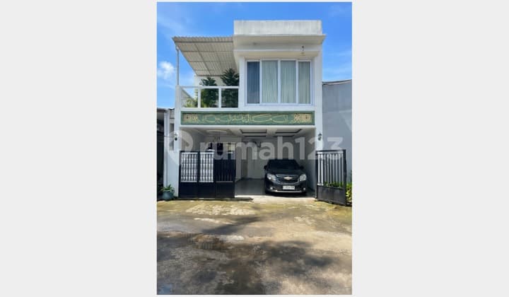 Ready-to-Live House in Jagakarsa Area, South Jakarta. 2 Minutes from the Toll Road, Fully Furnished.
