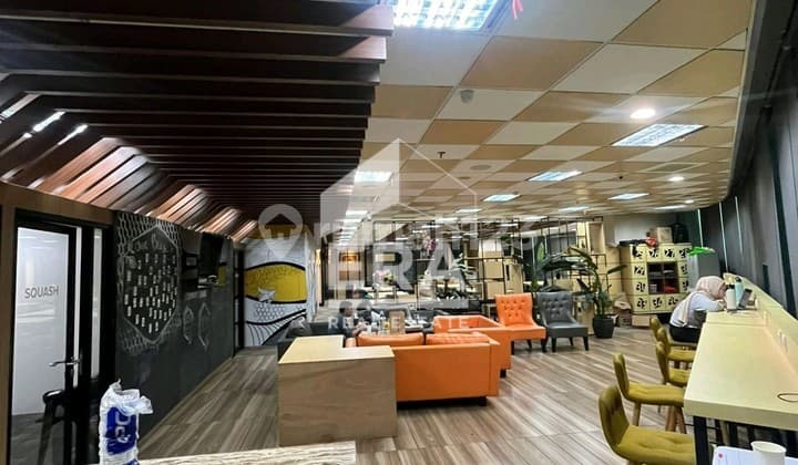 Quick Sale Luxury Office Space Lippo St. Moritz 377 m2 Direct Access to Lippo Mall Puri West Jakarta Negotiable Guaranteed PROFIT