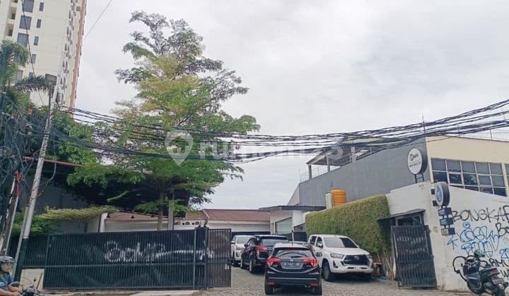 Tempat Usaha Strategis Samping Apartment Permata Hijau Suites Lt522m2 Pinggir Jalan Raya Dekat ke Senayan Grogol Utara Jakarta Selatan