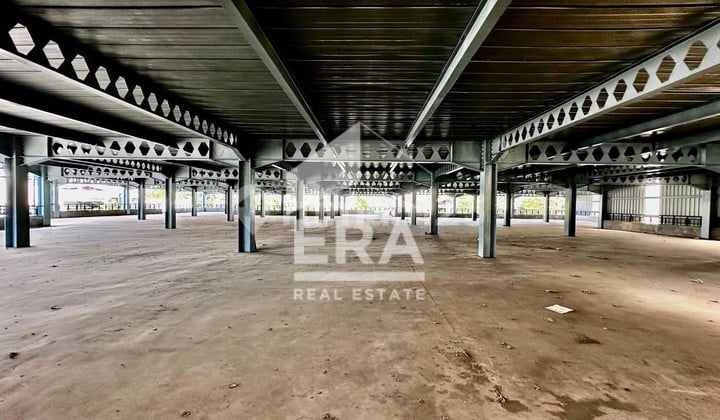 Murah Tanah Luas Ada Bangunan Parkiran Cocok untuk Pool Mobil LT 1966M2 Jl Seroja Sunter Agung Tanjung Priok Jakarta Utara