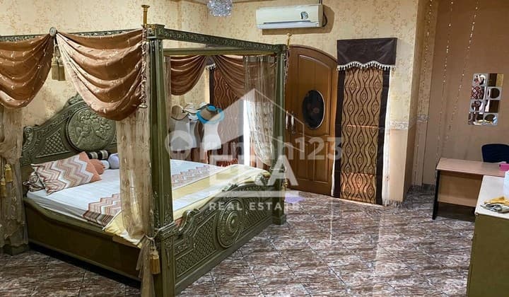 Rumah Tomang 3½ lantai Full Furnished Lt250m2 Jl Seroja Jatipulo Palmerah Jakarta Barat Strategis